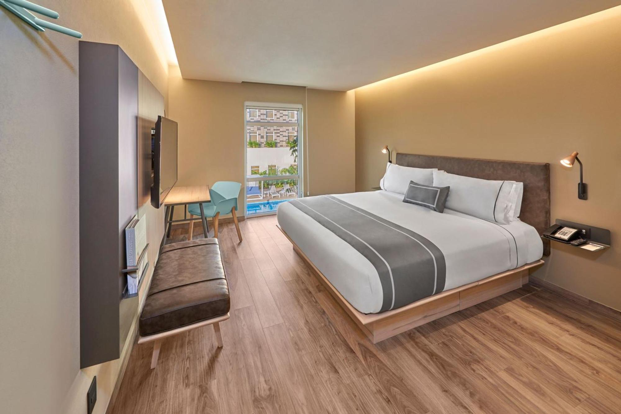 City Express Plus By Marriott Cancun Aeropuerto Riviera Екстериор снимка