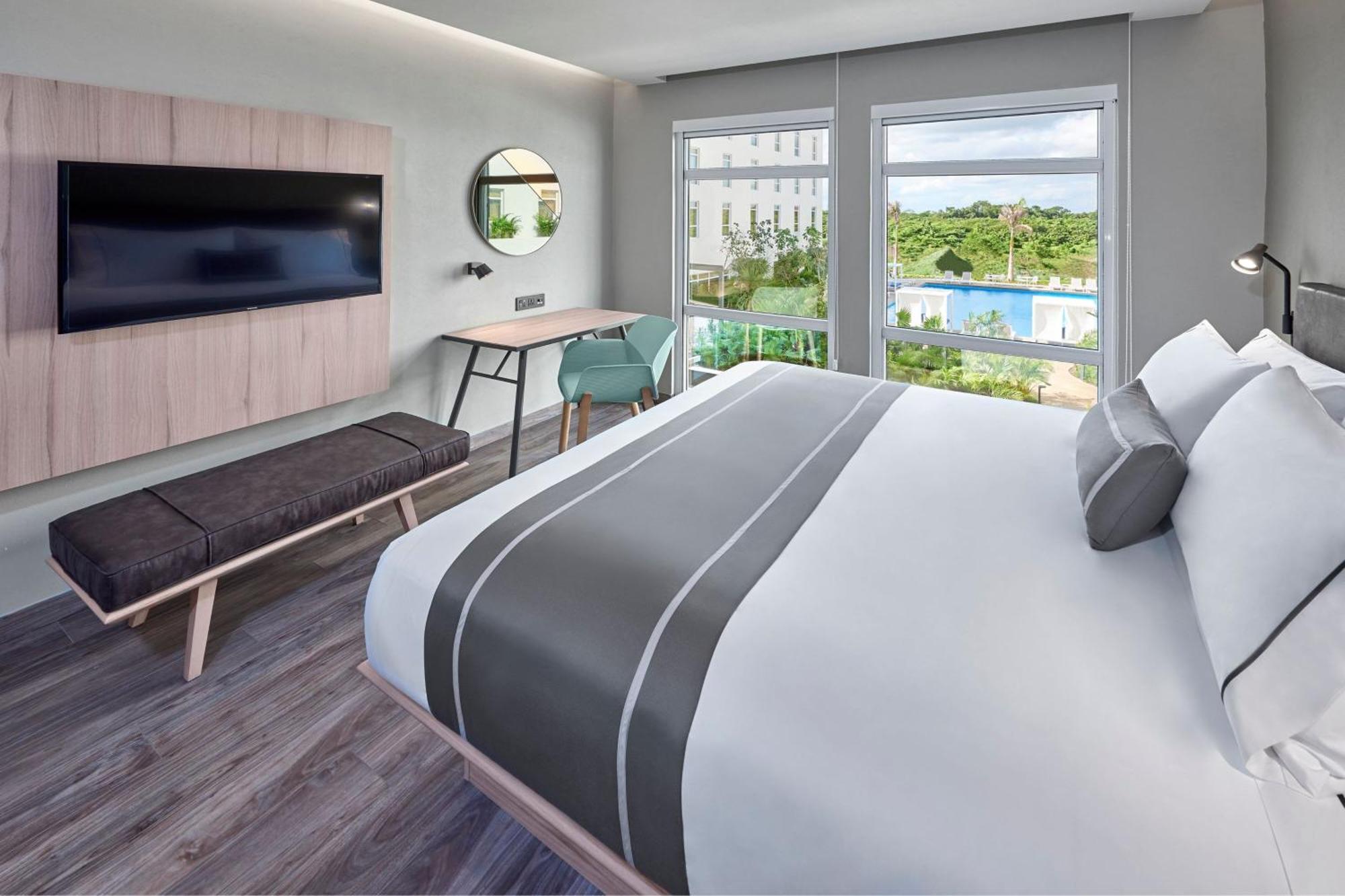 City Express Plus By Marriott Cancun Aeropuerto Riviera Екстериор снимка