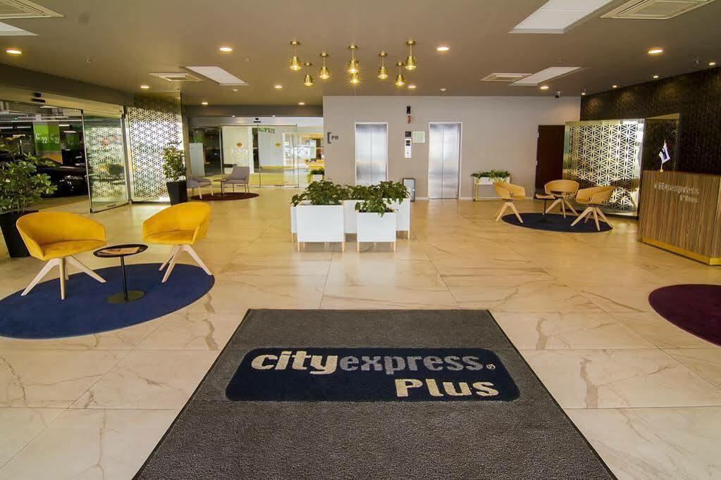 City Express Plus By Marriott Cancun Aeropuerto Riviera Екстериор снимка